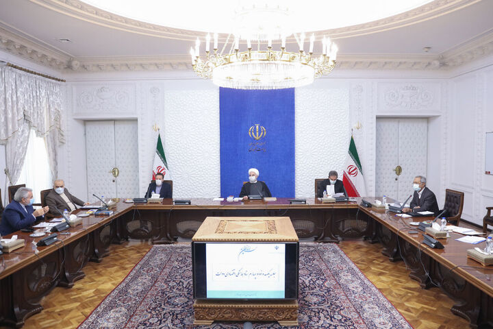 روحانی: دولت در ماه رمضان، بسته های معیشتی به مردم می دهد