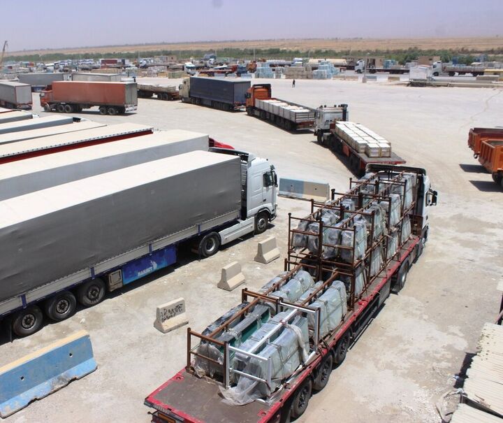 پایانه تجاری مهران برای صادرات کالا به عراق فعال است