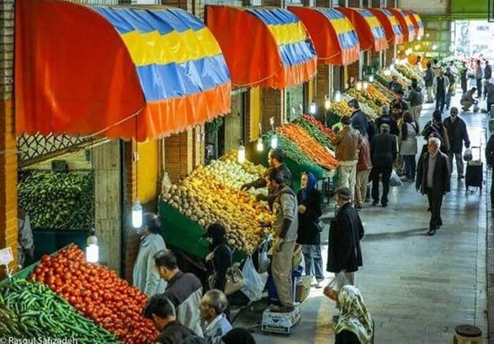 ثبات نرخ انواع میوه و صیفی در هفته نخست بهمن/ قیمت موز افزایشی شد