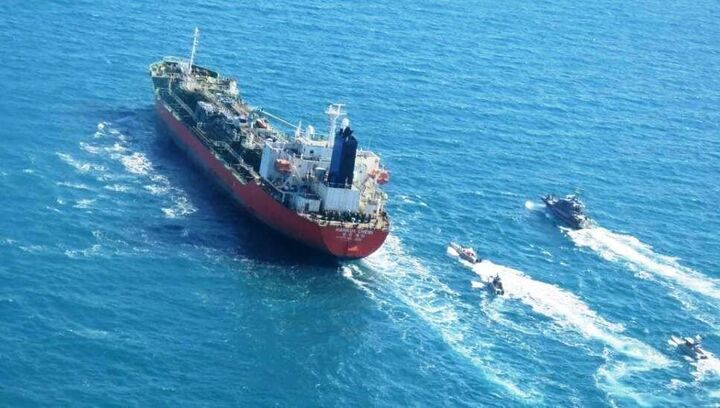 یونهاپ: ایران کشتی توقیف شده کره جنوبی را آزاد کرد