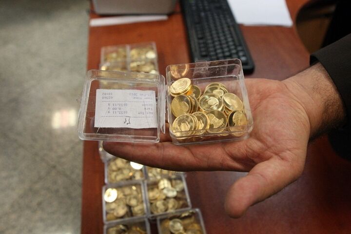 ریزش دسته جمعی قیمت انواع سکه و طلا