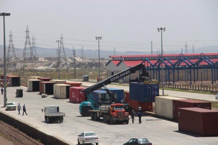 صادرات استان کرمانشاه از لحاظ وزنی پنج درصد افزایش یافت