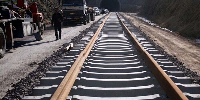 ۵۶۱ کیلومتر راه آهن تا سال آینده به بهره‌برداری می‌رسد