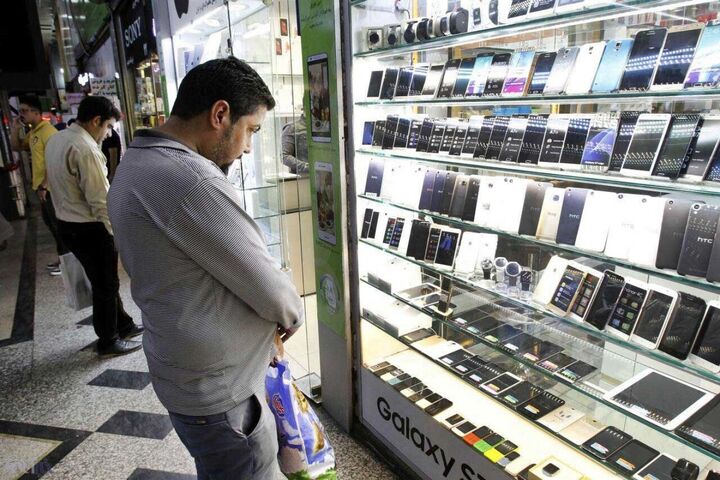 واردات ۱۰.۵ میلیون دستگاه گوشی تلفن همراه از طریق گمرکات کشور