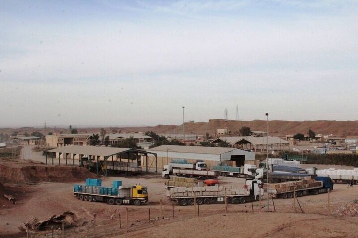 بیش از ۷۲۹ میلیون دلار کالا امسال از مرز رسمی خسروی به عراق صادر شد