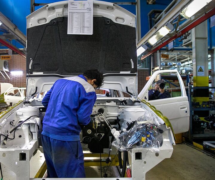 تولید خودرو به یک میلیون و ۲۳۰هزار دستگاه رسید/ رشد ۶۱ درصدی تولید در بخش خصوصی