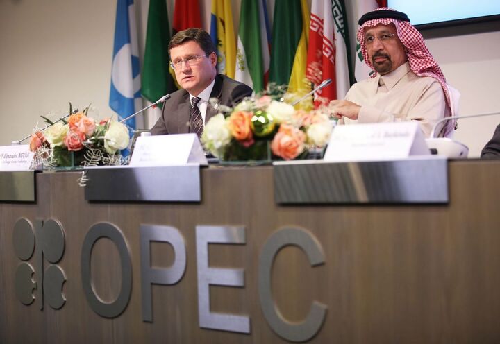 افزایش قیمت نفت خام؛ نتیجه تصمیم بزرگترین تولیدکنندگان اوپک‌پلاس