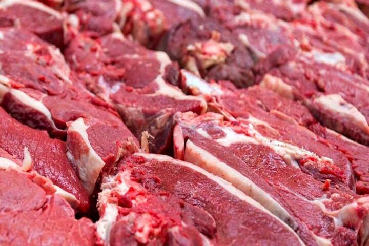 کاهش عرضه گوشت قرمز در کشتارگاه‌ها/ سهم ۵۲ درصدی گوشت گاو