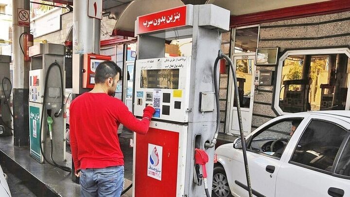 سهمیه بنزین ۱۵۰۰ تومانی ۶ ماه در کارت سوخت ذخیره می‌شود/قیمت بنزین تغییر نمی‌کند