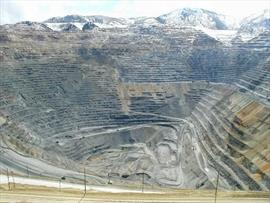 حجم عملیات خاکی معدنی کشور بیش از یک میلیارد مترمکعب است/ تولید ۱۵ نوع ماده معدنی جدید