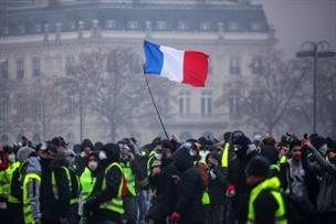از خرید تا گردشگری، آسیب اقتصاد فرانسه از اعتراضات خیابانی
