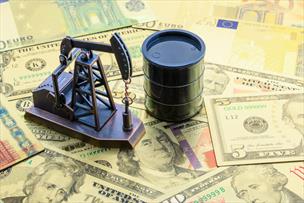 کاهش بیشتر نرخ ارز منوط به افزایش صادرات نفت است