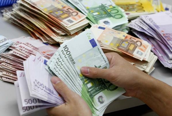 پتانسیل های جایگزینی یورو به جای دلار 