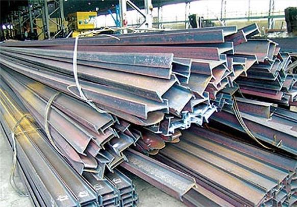 عبور صادرات محصولات فولادی و آهن اسفنجی از ۱۲ میلیون تن