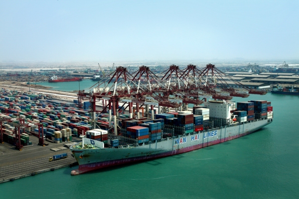 مهم‌ترین مقاصد و مبادی صادرات و واردات ایران در ۲ ماهه ۱۴۰۱