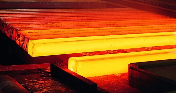 کاهش ۲۰.۷ درصدی تولید فولاد ایران